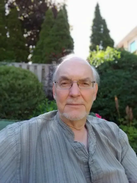 Link to an attending person's profile