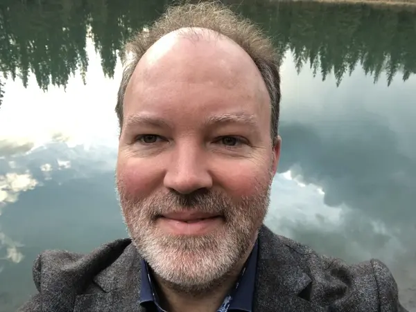 Link to an attending person's profile