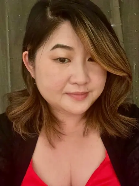 Link to an attending person's profile